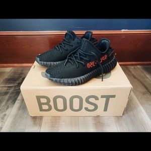 Yeezy 350 V2